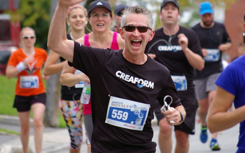 Employés de Creaform participant à un marathon